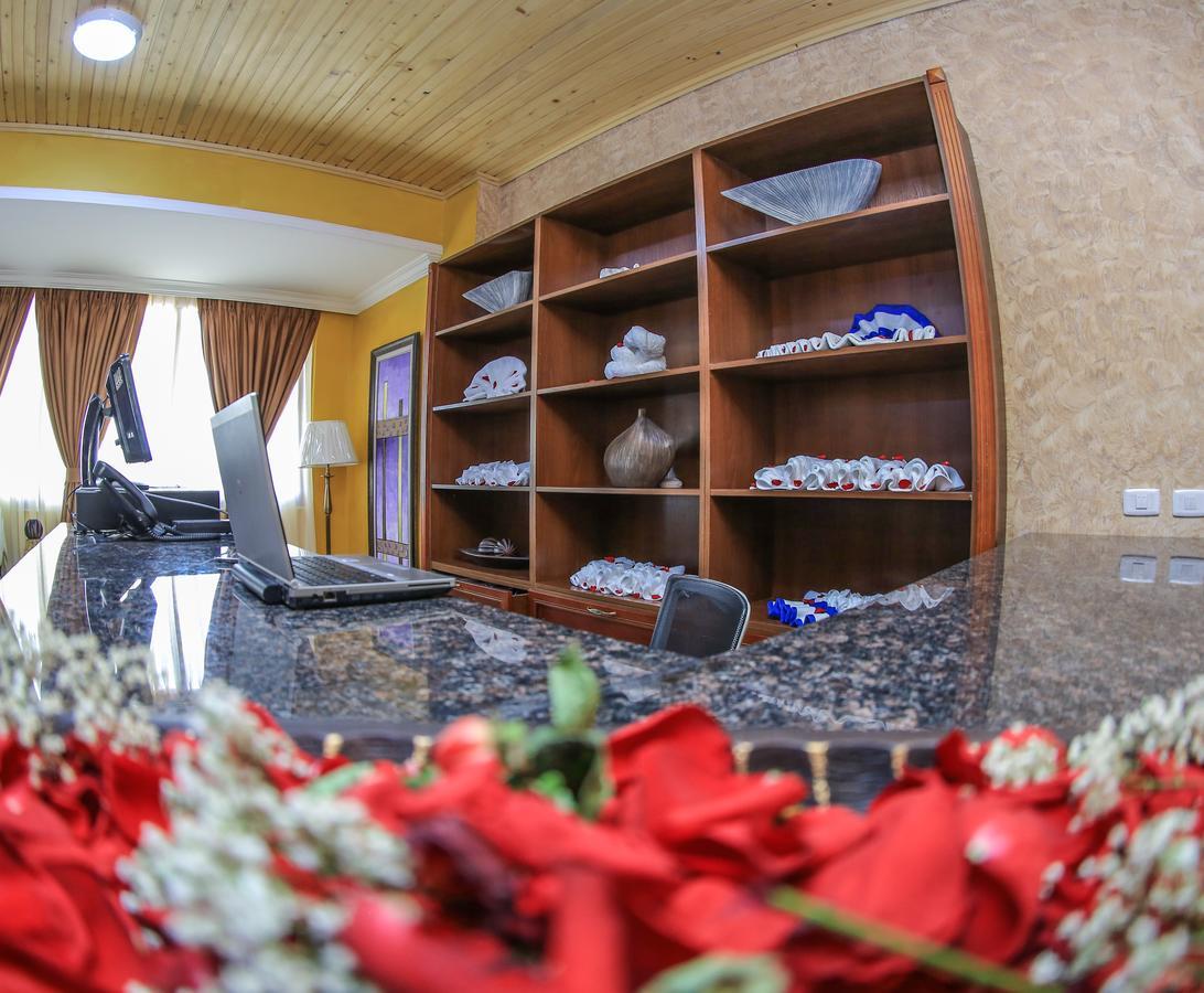 Sapphire Addis Hotel Bagian luar foto