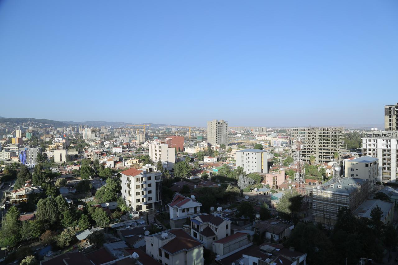 Sapphire Addis Hotel Bagian luar foto