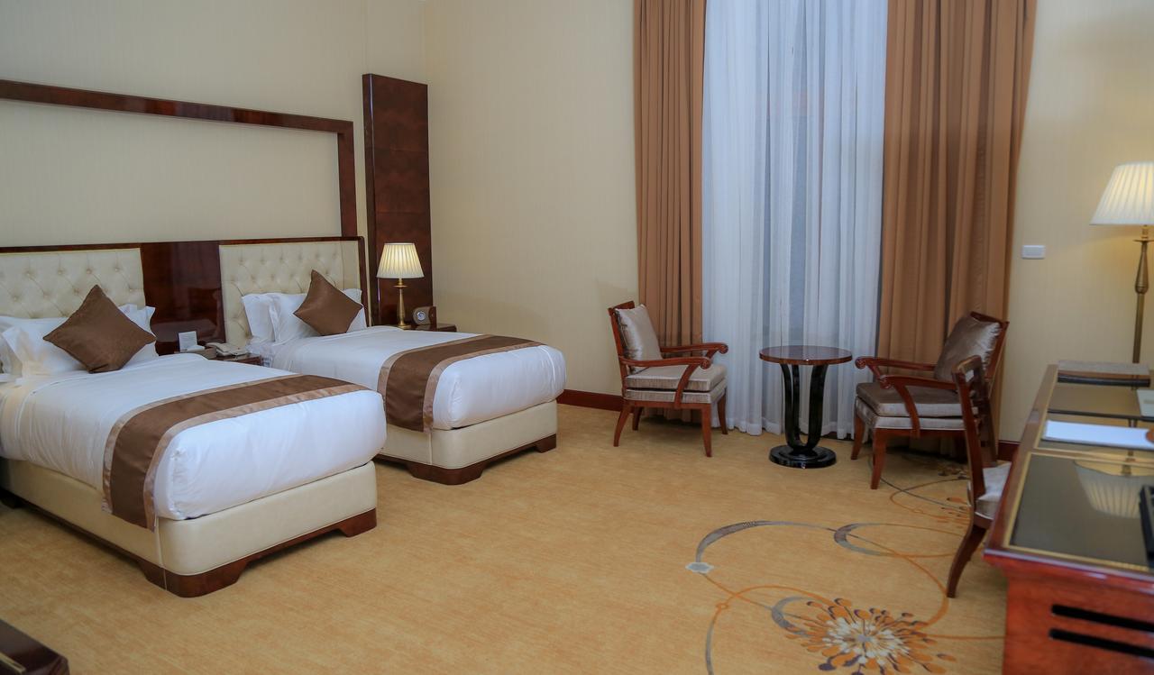 Sapphire Addis Hotel Bagian luar foto