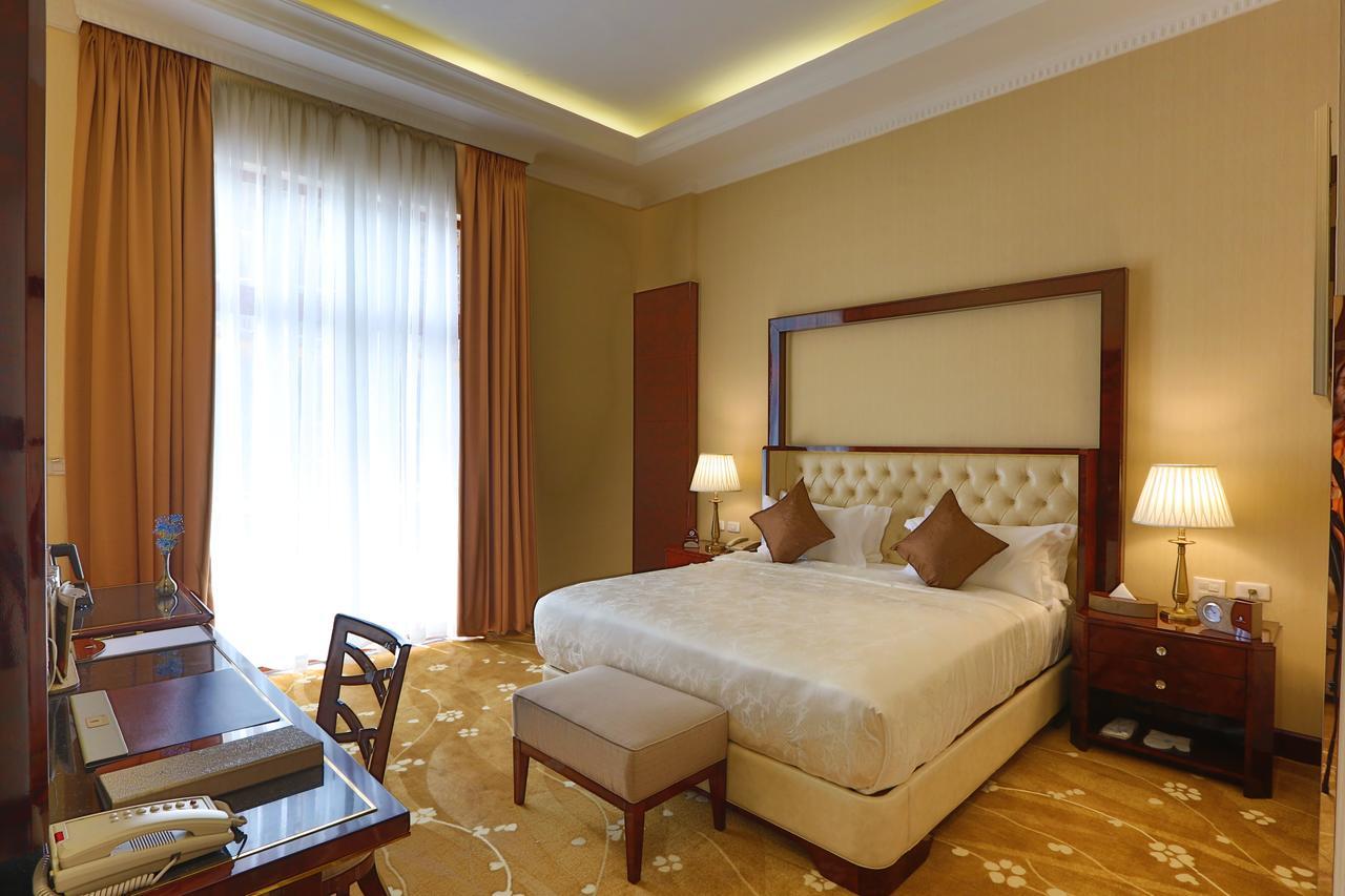 Sapphire Addis Hotel Bagian luar foto