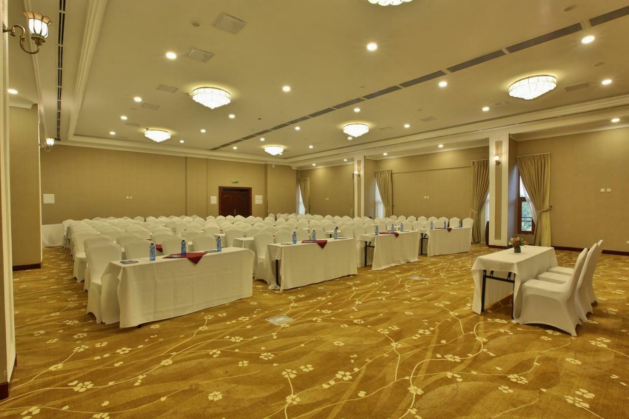 Sapphire Addis Hotel Bagian luar foto