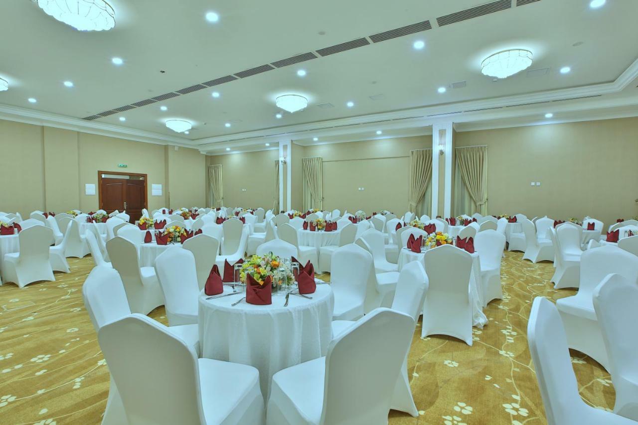 Sapphire Addis Hotel Bagian luar foto